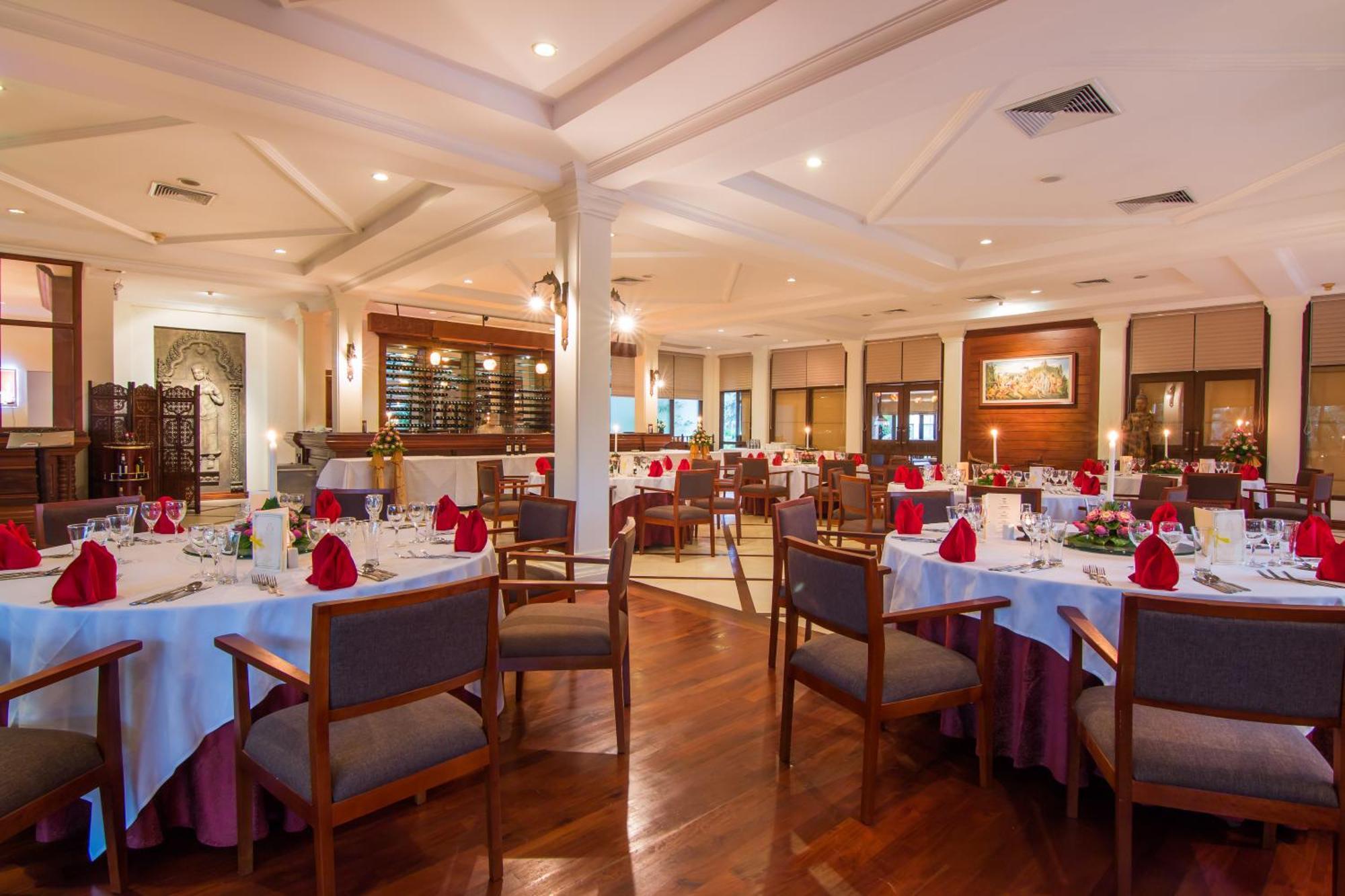 Angkor Palace Suite & Villa Siem Reap Zewnętrze zdjęcie