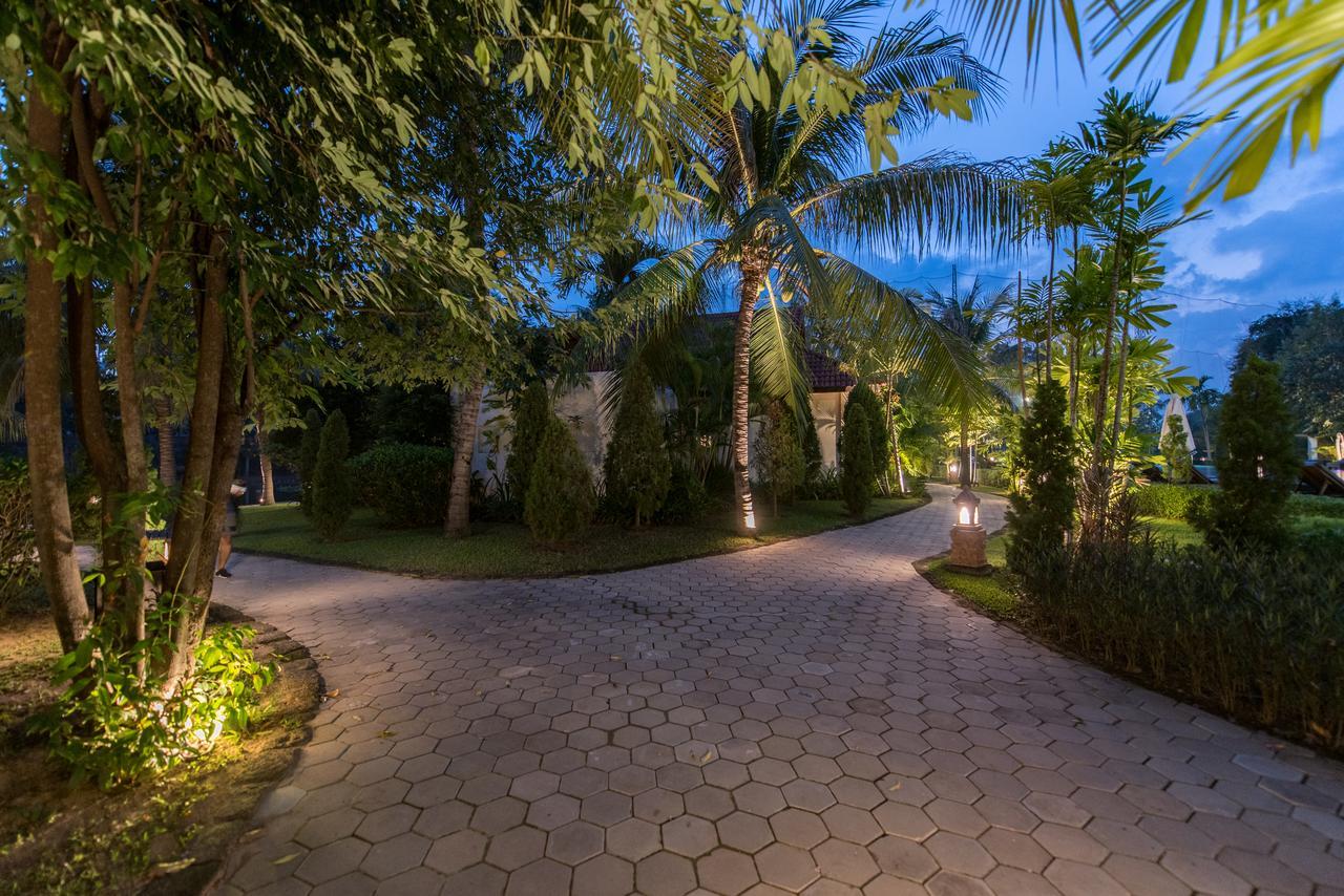 Angkor Palace Suite & Villa Siem Reap Zewnętrze zdjęcie